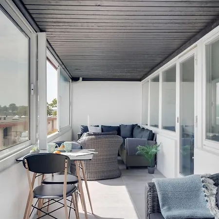 Constance - 50m From The Sea By Interhome *