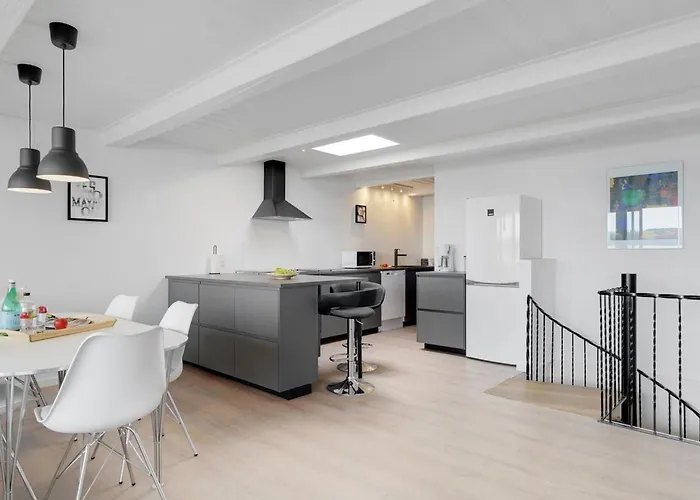 Constance - 50m From The Sea By Interhome *