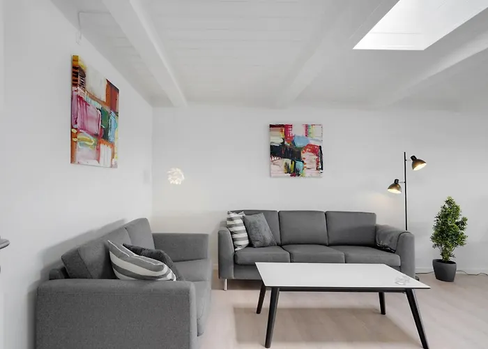 Constance - 50m From The Sea By Interhome Daire *
